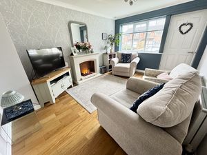 Lounge- click for photo gallery